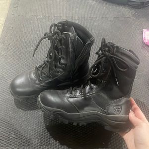 Womens Bates boots size 6.5